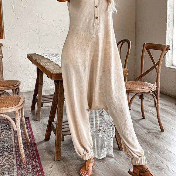 Apricot Casual Women's Half-Bottoned Sleeveless Loose Jumpsuit - Picture 5 of 6